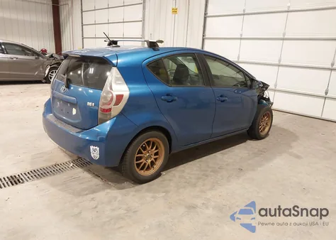 2012 Toyota Prius C Four from USA, damaged, VIN JTDKDTB3XC1523417